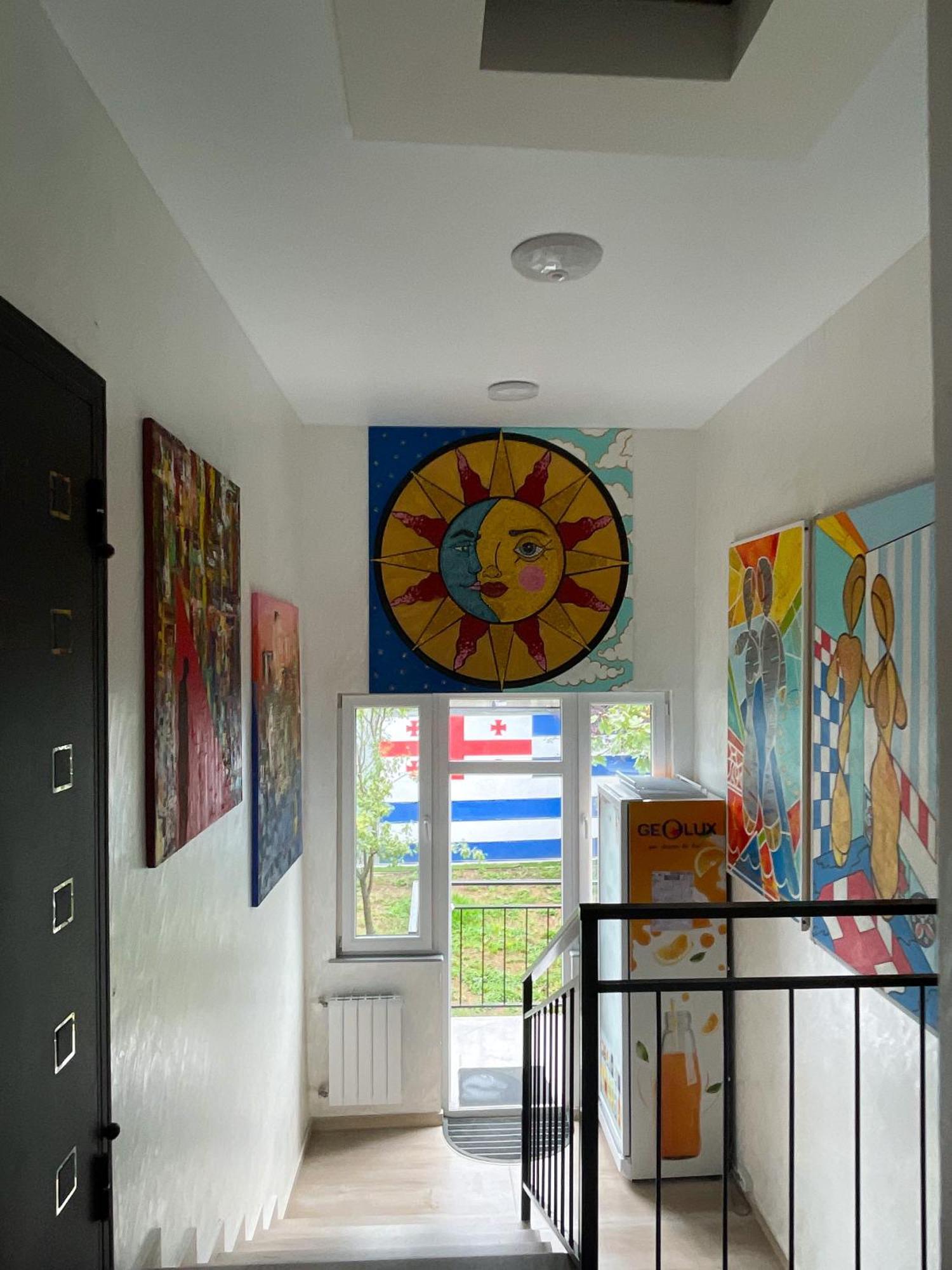 Sun And Moon Aparthotel Батуми Екстериор снимка